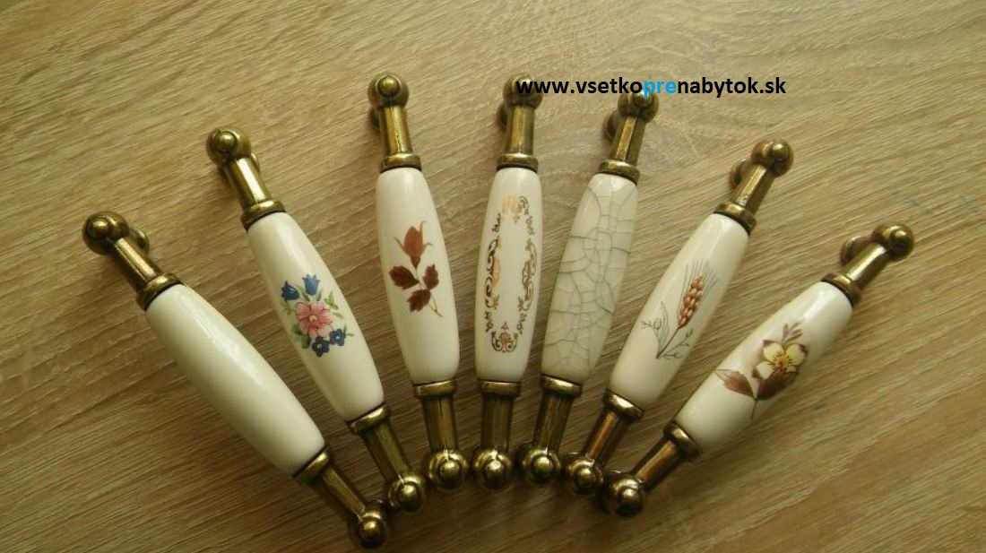 Porcelánová úchytka DP21-MLK0