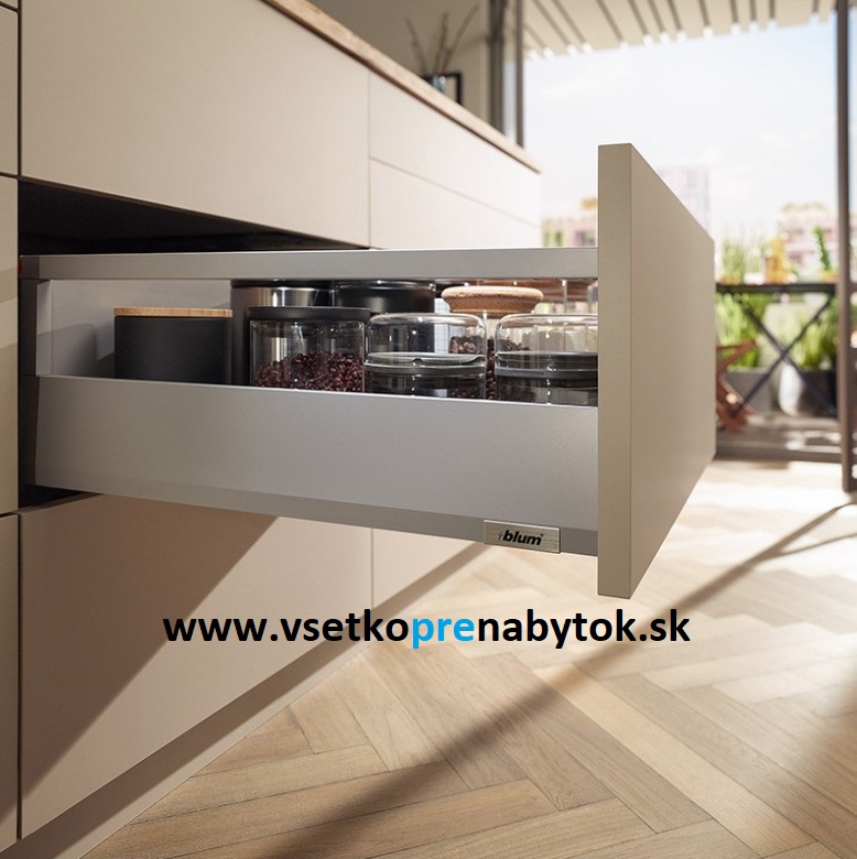 Sada MERIVOBOX "E", výsuv 40 kg TIP-ON Blumotion