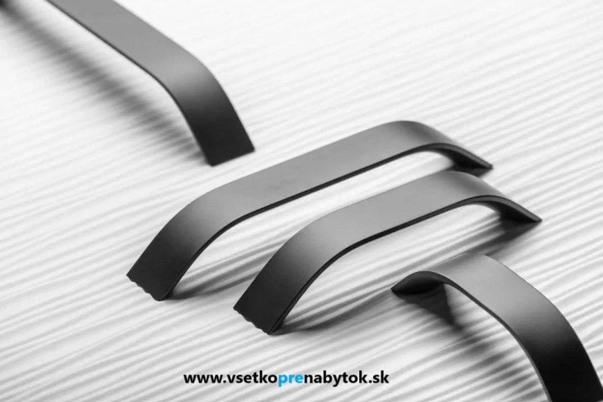 Úchytka UA-337, čierna, 192/212mm