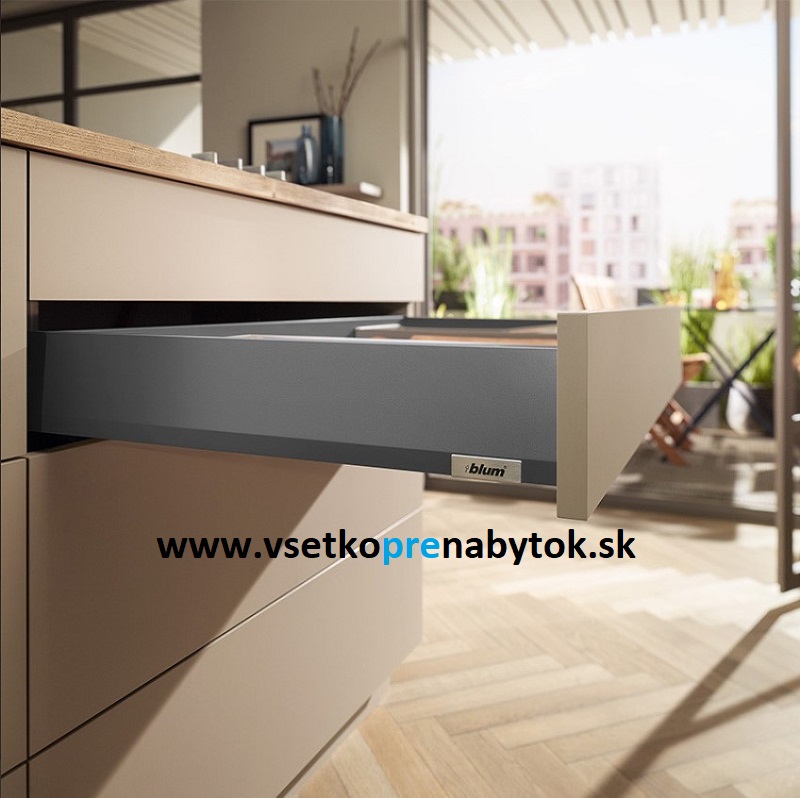 Sada MERIVOBOX "M", výsuv 40 kg TIP-ON Blumotion