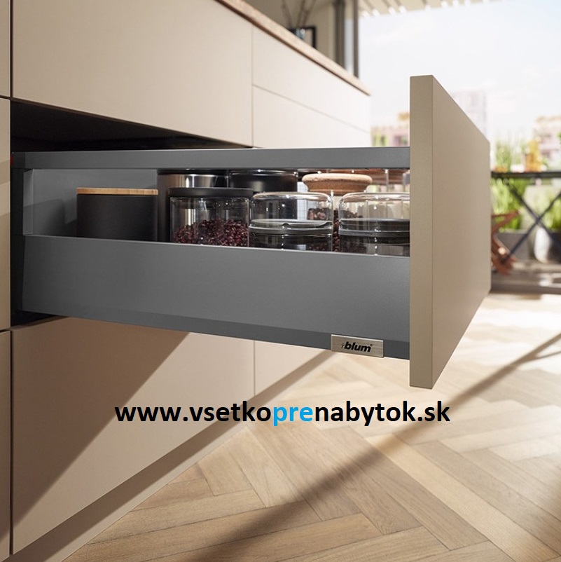 Sada MERIVOBOX "E", výsuv 40 kg TIP-ON Blumotion