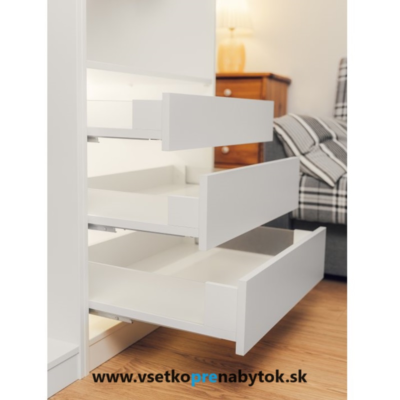 Zásuvka AXIS PRO GLASS "A", výška H-84mm