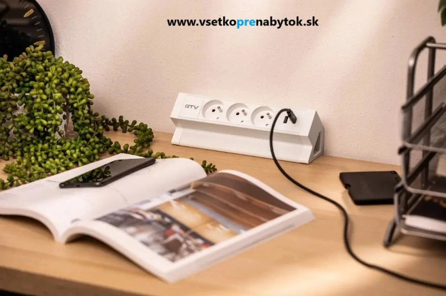 Elektrická zásuvka BASCO, 3x 220V + USB A+C