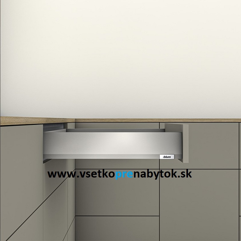 Sada MERIVOBOX "M", výsuv 40 kg TIP-ON Blumotion