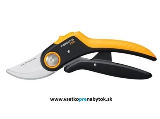 FISKARS záhradné dvojčepeľové nožnice P721